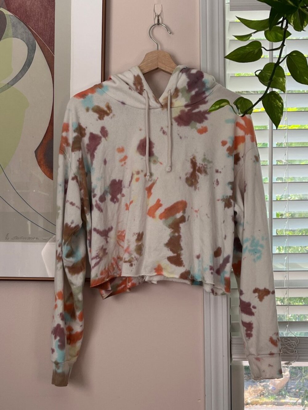 Raw-Edge Splatter Tie-Dye Crop Hoodie